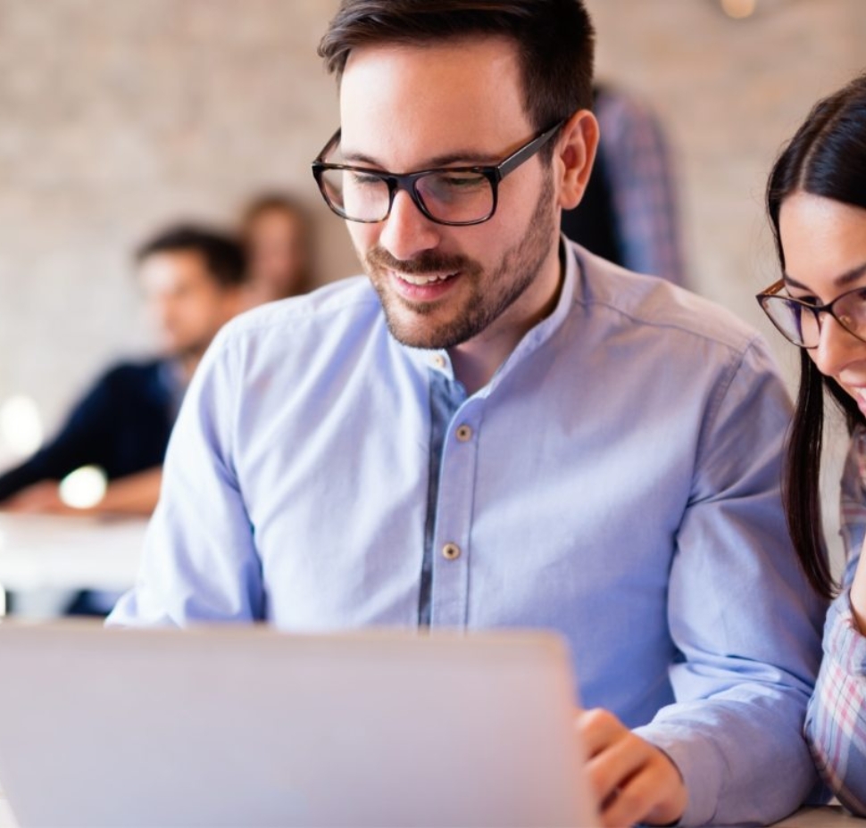 demo-attachment-918-programmers-cooperating-at-information-technology-JCZRMFE-2